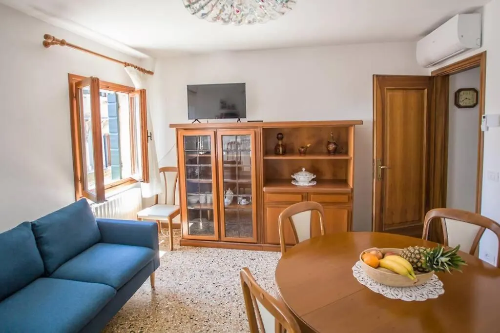 Le Sorelle Venice Apartment